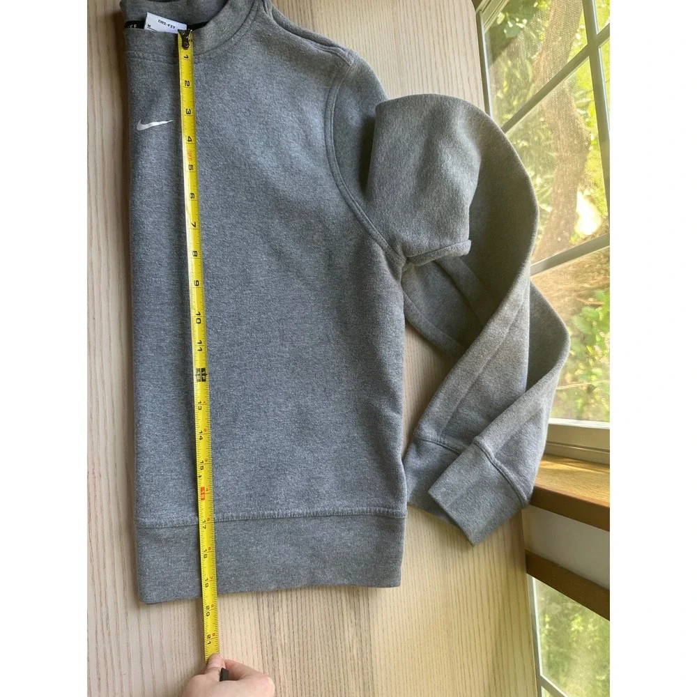 Nike Womens Dri-FIT Gray Crewneck Sweatshirt Embroidered Mini Swoosh Size M